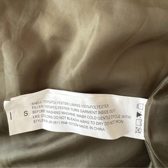 Ashley By 26 International Puffer Jacket Size S Green Snake Print Y2K Cropped - Picture 9 of 9